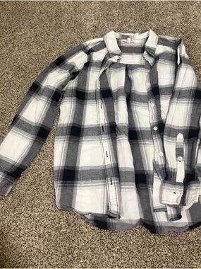 SO White and Black Plaid Women's Button-Up Shirt Jacket